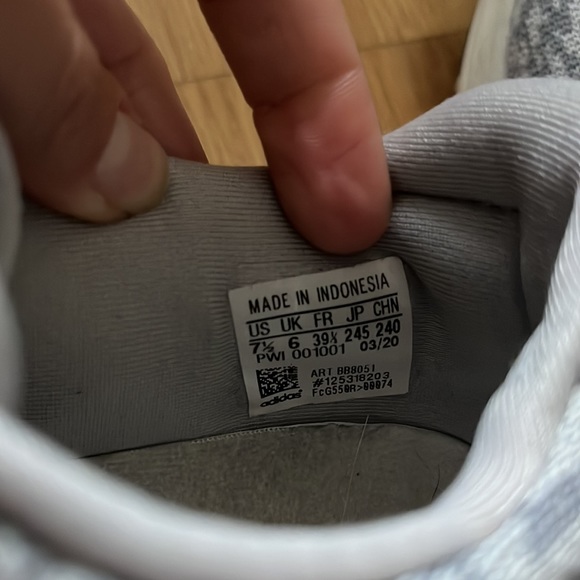 Gray and white adidas edge lux 3 bounce sneakers - Picture 6 of 7